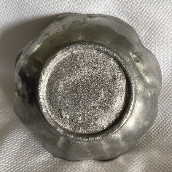 Vintage Silver Leaf Motif Bowl - Picture 3 of 3